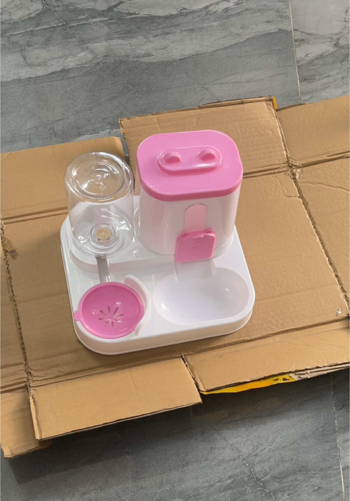 Bình ăn uống tự động chó mèo xinh lắm #xuongxucxich #chamsocthucung #binhanuongtudongchomeo #petx #chomeo 
