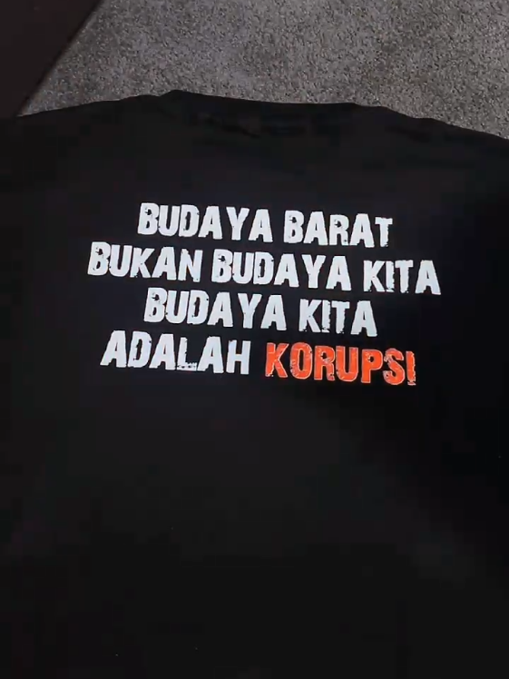 @Kaosstorry👈Beli disini, Budaya kita adalah korupsi🔥  #kaos #kaosmurah #kaosdistro #kaospria #kaoskatakata #beliditiktok #fypシ゚ 