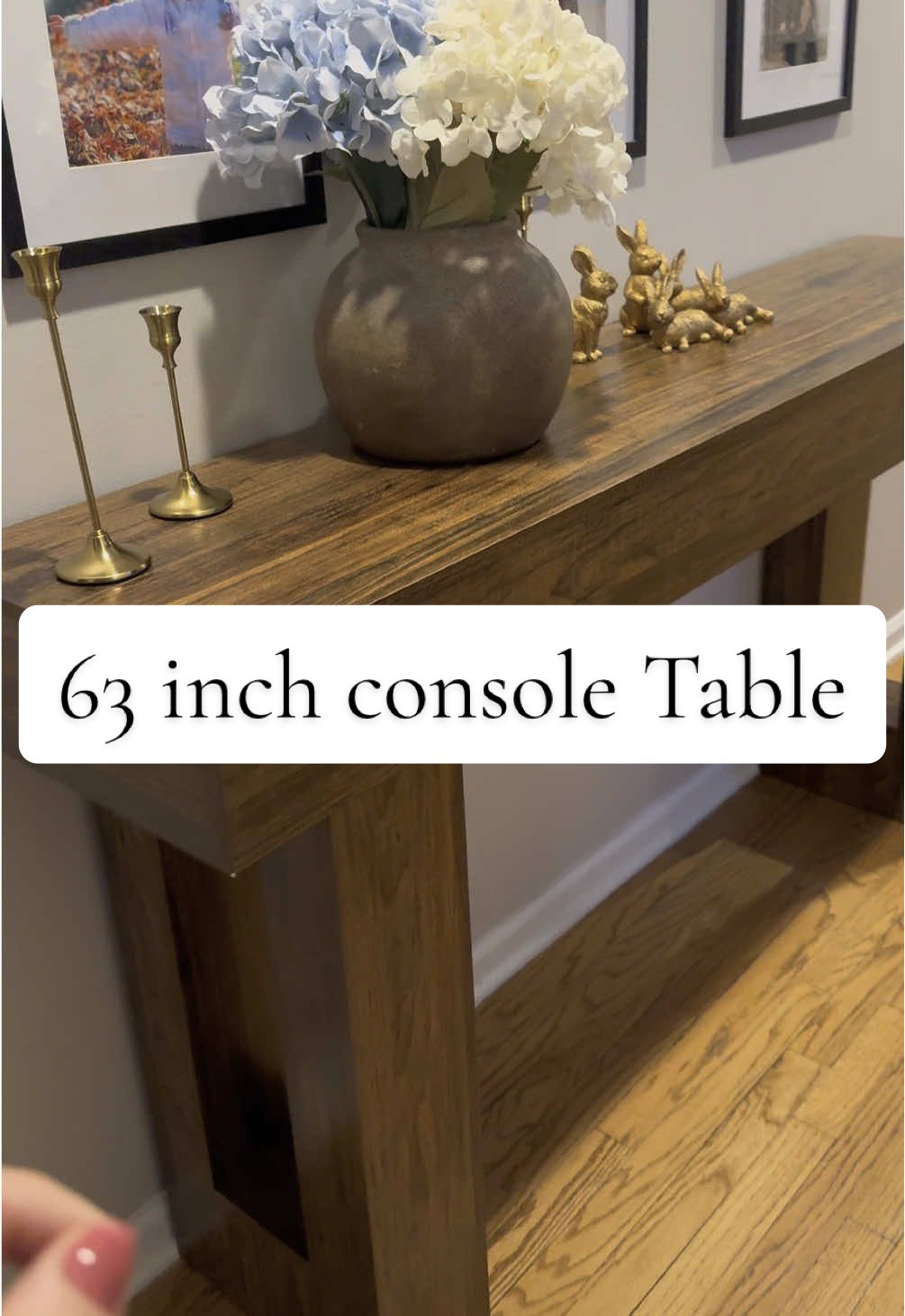 Such amazing quality and giving so much more expensive !!! #consoletable #consoletabledecor #consoletablestyling #furniture #affordablefurniture #furniture #tiktokshoprestock #tiktokshopspringsale #tiktokshopspringglowup #potterybarndupe #restorationhardware 