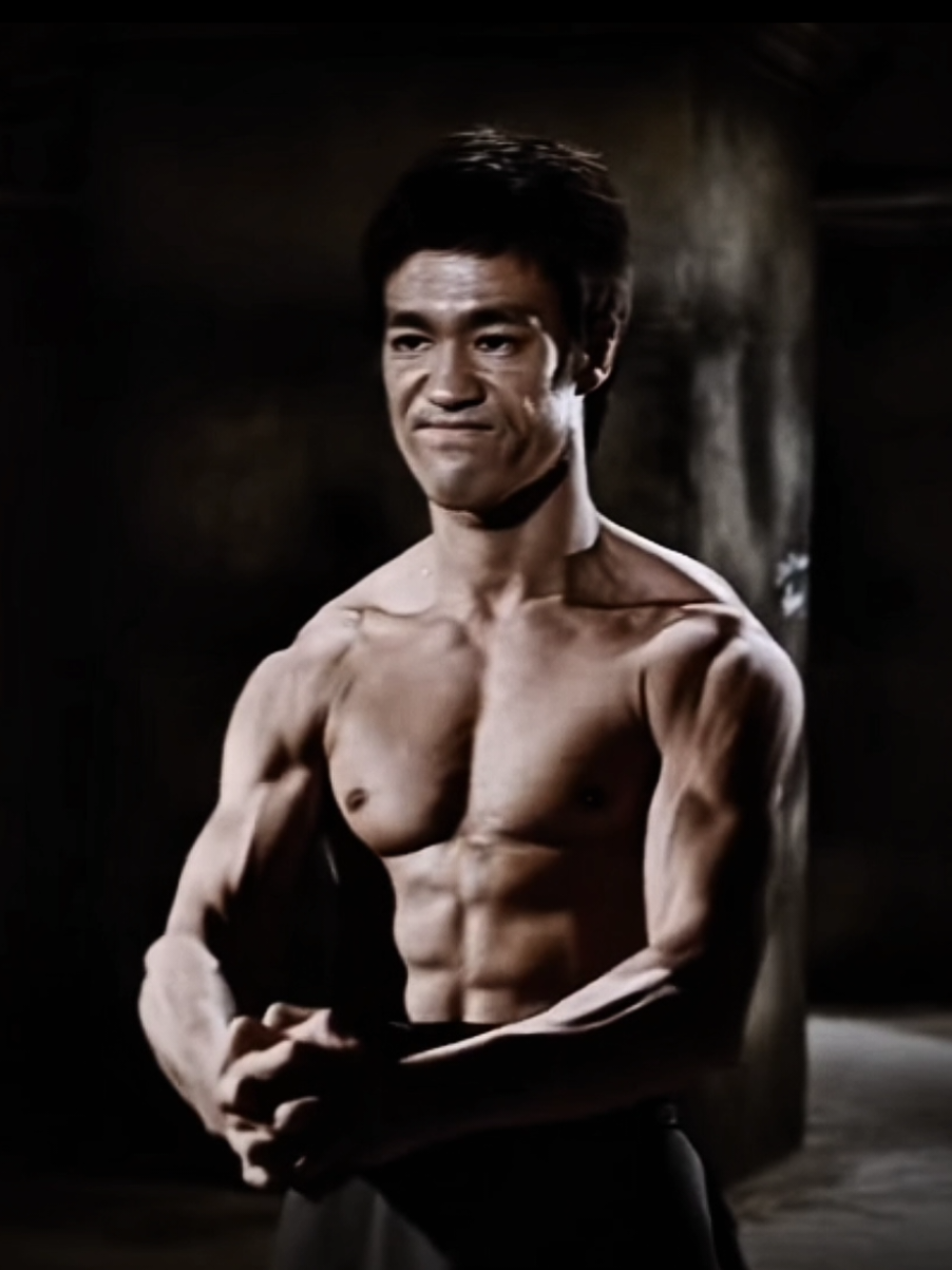 🕊1940-1973🕊#viral #brucelee🐉 #bruceleeeditss #foryoupage #trend #fyp #martialarts #viralvideo 