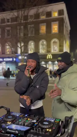 @iam_magixx pulls up to Kings Cross🔥🔥🔥🔥#djagonline #teamag #ukdj #london #djlife #deejay #tiktokdj #afrobeats