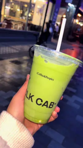London’s viral newest matcha and coffee shop all the way from Dubai🇦🇪 to London🇬🇧 📍BLK Cab - St Christopher’s Place @BLK CAB LONDON  📝my order: 🥭iced mango matcha  🍠iced ube matcha  💰: £5.50 (+ 50p for oat milk) - service: ⭐️⭐️⭐️ A much smaller shop than I was expecting that definitely gets packed up pretty quickly, so be prepared to grab this on a stroll! Though it does stay open until 11pm, which is pretty solid. Service is still quick, though. taste: ⭐️⭐️⭐️⭐️⭐️ The matcha was EXCELLENT. It wasn’t overly bitter and the flavour of the mango and the ube really came through. The sweetness was just perfect and the drinks were lovely and creamy. I’ll definitely be back😌 #halalfoodlondon #halalrestaurant #halalrestaurants #wheretoeatlondon #matcha #matchalondon #blkcab #coffeelondon #coffeeshop #bestmatcha #matchalover  Halal Food London | Halal Restaurants |  Hand Cafe London | Matcha London | Viral Food in London | Viral Cafe London | Best Matcha in London | Affordable Matcha London | Best Coffee Shop London | Bond Street Halal Food | Soho London Food | Best Matcha in London
