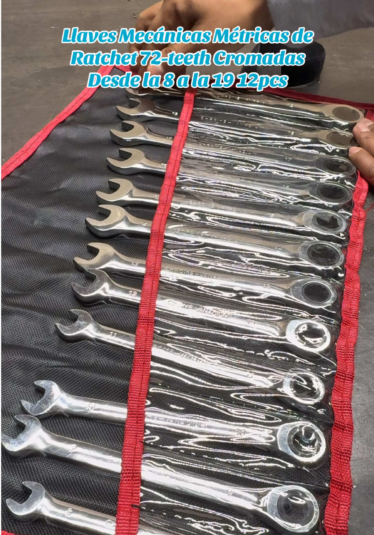 Llaves mecánicas métricas de ratchet 72-teeth cromadas desde la 8 a la 19 12pcs #wrench #wrenches #metric #tool #settools #ratchet #mechanic #mechaniclife #herramientas #chromewrenches 