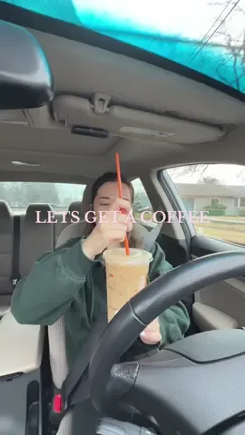 I’m so excited the dunkalatte is back!! @Dunkin'  #coffee #dunkin #dunkalatte 
