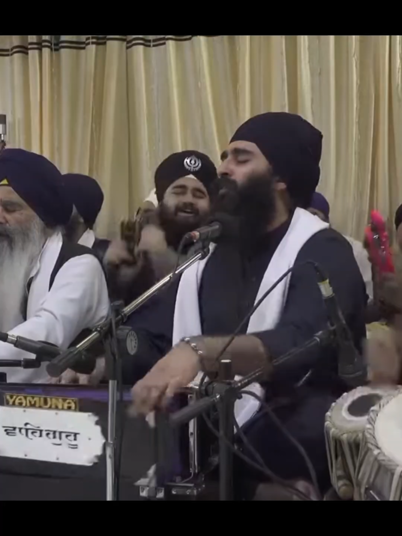 Last Year Bebe Nanaki Rhensbai Programme 2024 - Bhai Harsimran Singh Lalli  ਮੰਗਤ ਜਨ ਦੀਨ ਖਰੇ ਦਰਿ ਠਾਢੇ ।। The meek and humble beggars stand begging at Your Door. ਹਮ ਕੂਕਰ ਤੇਰੇ ਦਰਬਾਰਿ ।। I am a dog at Your Court, Lord. #kirtan #akhandkirtan #akj #lord #capcut_edit #viral #reposted #ekta #anand #singh #kirtangems #fyp #harmony #naam #sikhi #god #shabad #gurbani #energy #wmk 