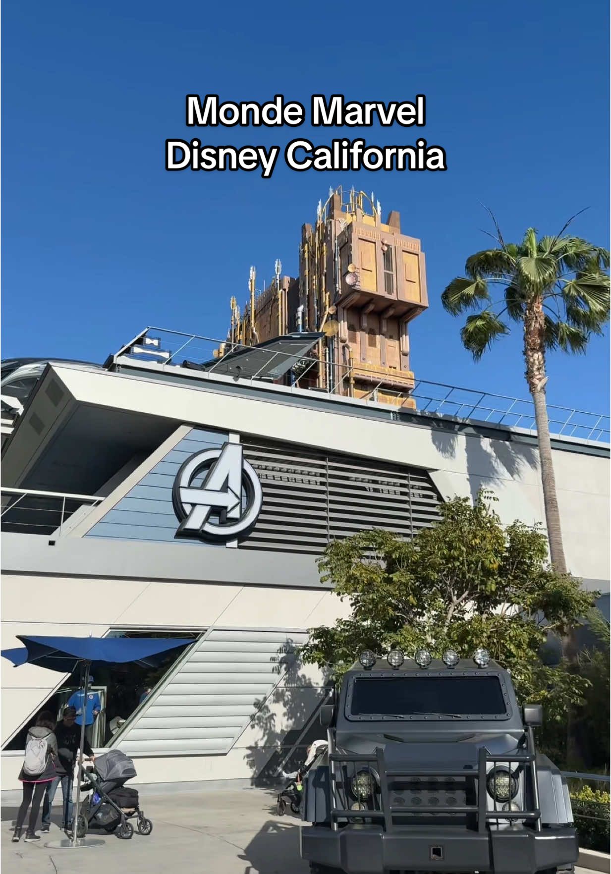 Quel est votre monde préféré a disneyland? #marvelland #disneylandcalifornia #disneylandpark 