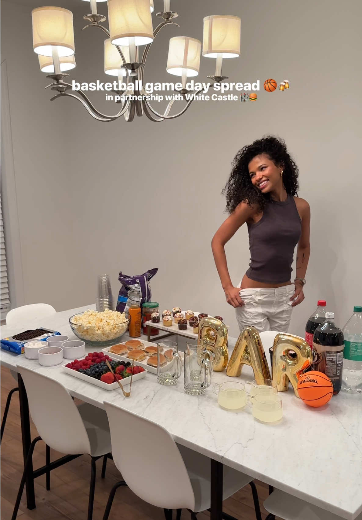 let’s set up a game day spread with #whitecastle 🏀🍔 #ad  y’all know i love hosting and setting up fun activities + spreads!! an easy cheat code? finding something that’s quick, easy, and guests will love eating!! grab your favorite White Castle Sliders in from a retailer near you in the freezer aisle! in paid partnership with @White Castle  #hostingideas #sliderbreak #gamedayeats 