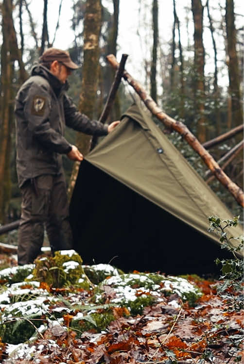 🇩🇪 Baue dein eigenes Bushcraft-Shelter mit einem Canvas Poncho! 🌲🔥 Perfekt für jedes Abenteuer in der Wildnis. 🔗 10 % Rabatt auf den Poncho mit Code: KAPPE → https://bit.ly/canvas-poncho 🇺🇸 Build your own bushcraft shelter with a canvas poncho! 🌲🔥 Perfect for any adventure in the wild. 🔗 Get 10% off the poncho with code: KAPPE → https://bit.ly/canvas-poncho #Bushcraft #Camping #Survival #outdoorlife #poncho #shelter 