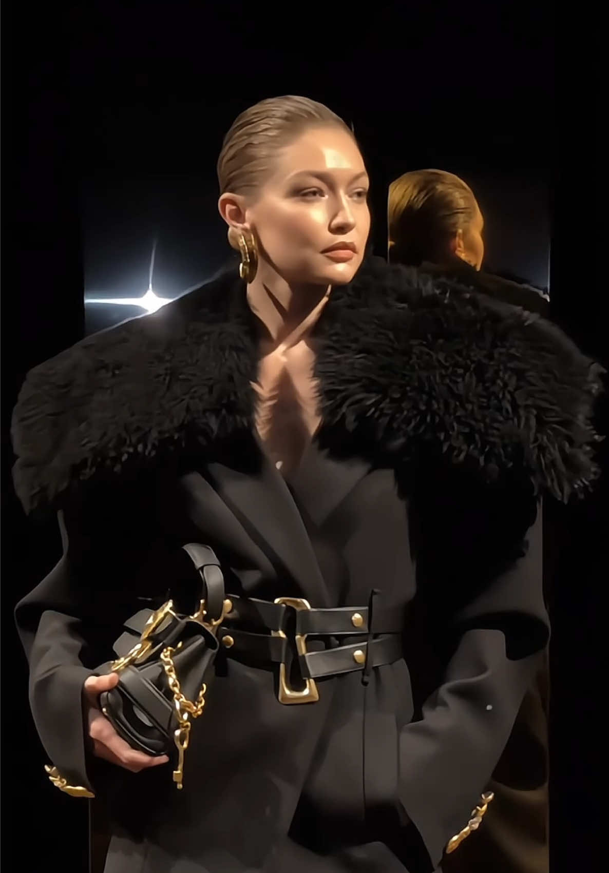NEW! Gigi Hadid opening Schiaparelli FW25. #gigihadid #catwalk #Runway #models #nlsmodels 
