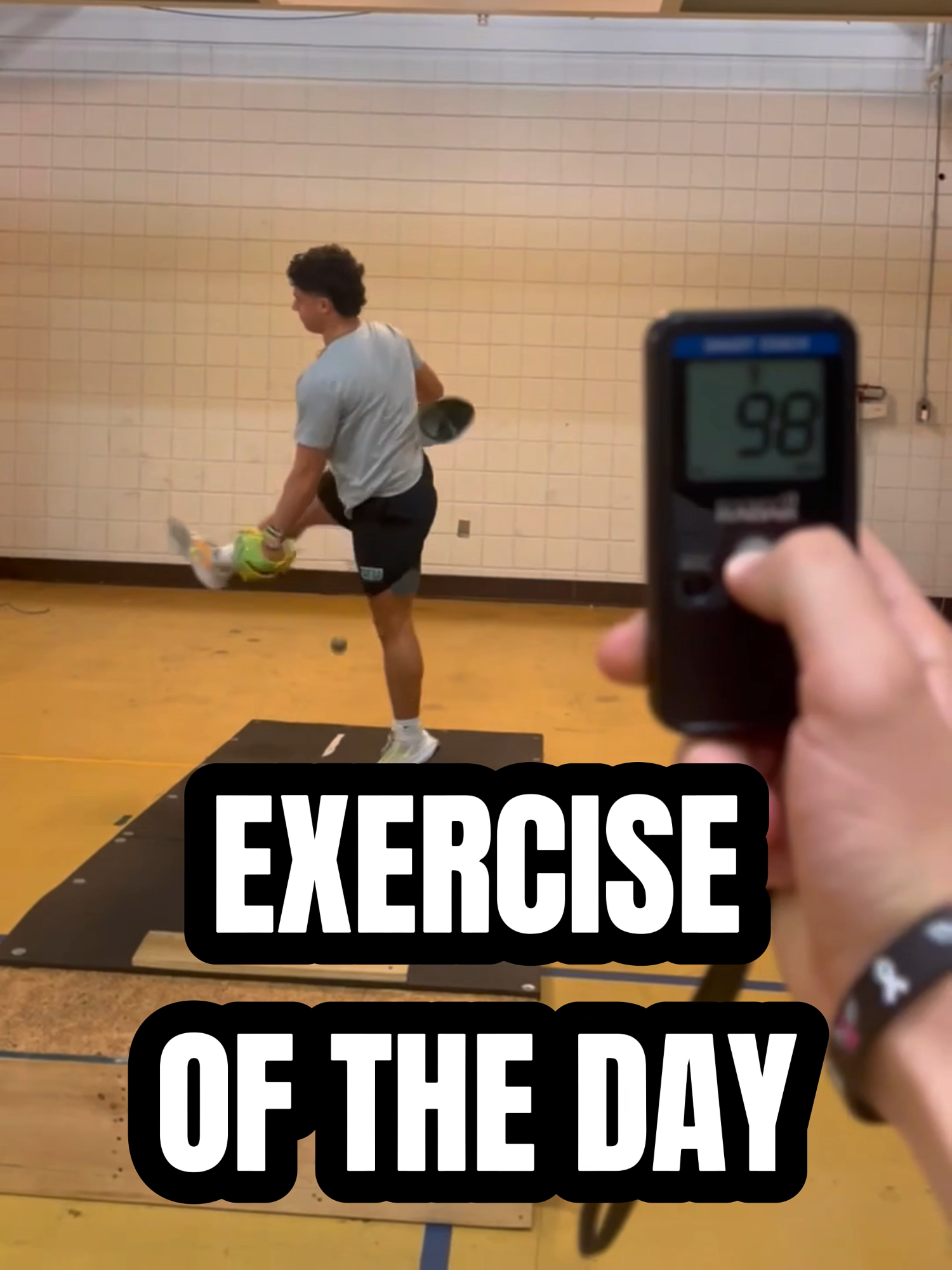 Baseball Exercise of The Day: Squat Hold Stay to the end for a bonus exercise! If you haven't already be sure to go checkout www.60eraguy.com I am offering 1-on-1 remote training. Only 10 spots left! #coach60 #60eraguy #mobility