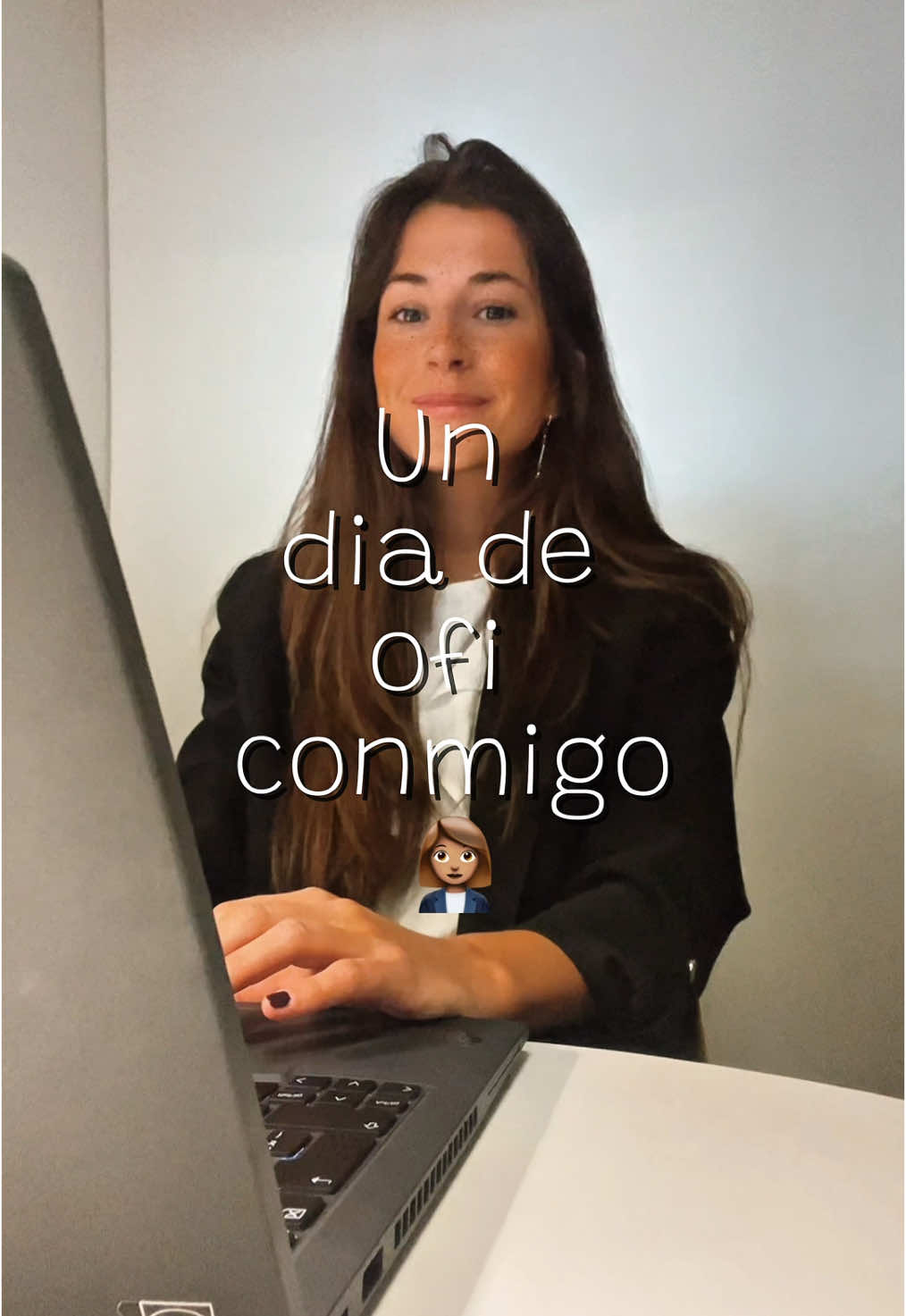 Un día de ofi conmigo 🖥️👩🏽‍💻 lo mejor al final 😅😅💓 #undiaconmigo #consultant #bigfour #madrid #office #officelife #paratiiiiiiiiiiiiiiiiiiiiiiiiiiiiiii 