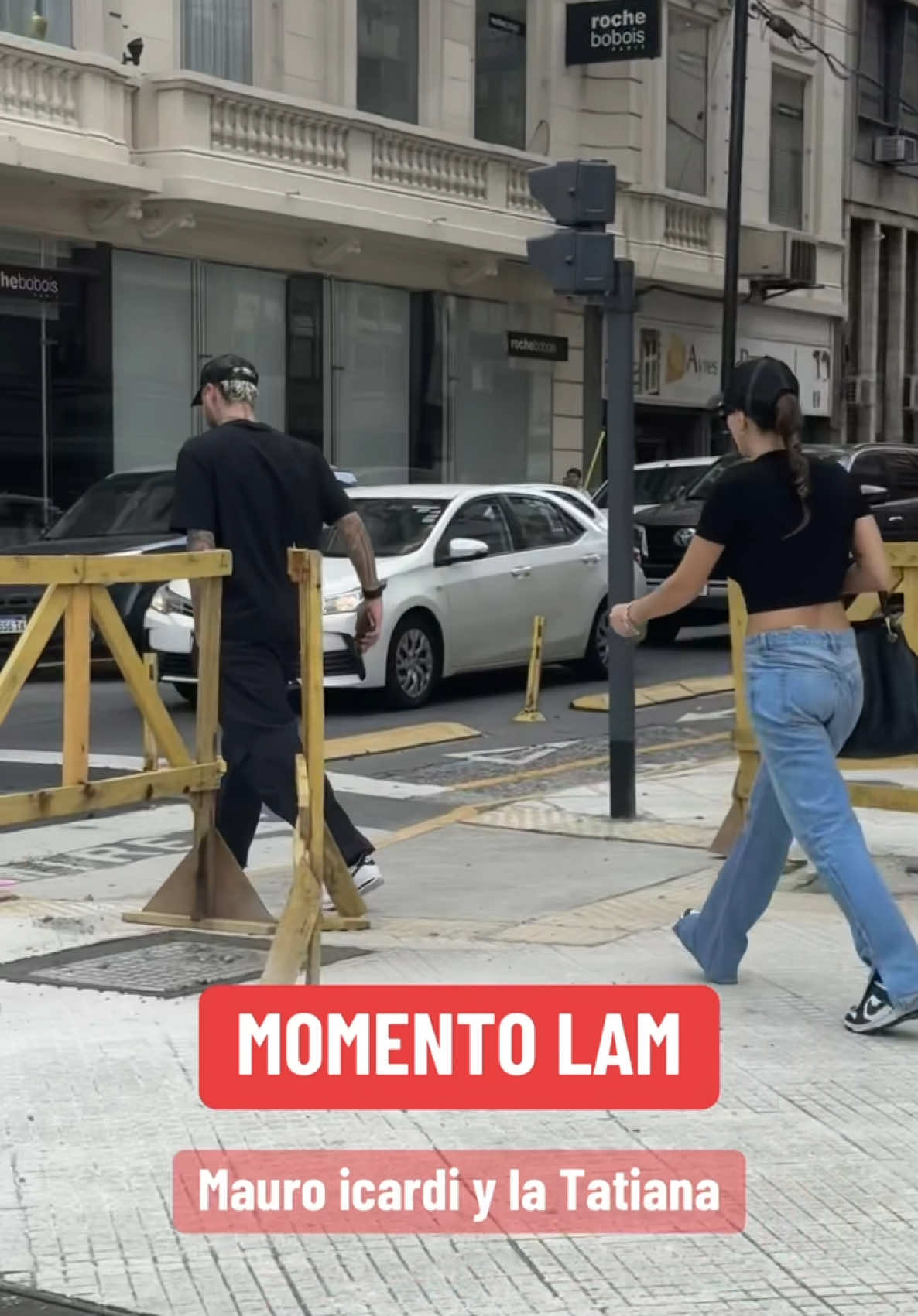 Momento lam, Mauro y la china en recoleta comprando muebles #fyp #foryoupage #wandagate #lam #tatiana #icardi #wanda #martincirio #angeldebrito #yaninalatorre #chinasuarez #argentina #buenosaires #parati 