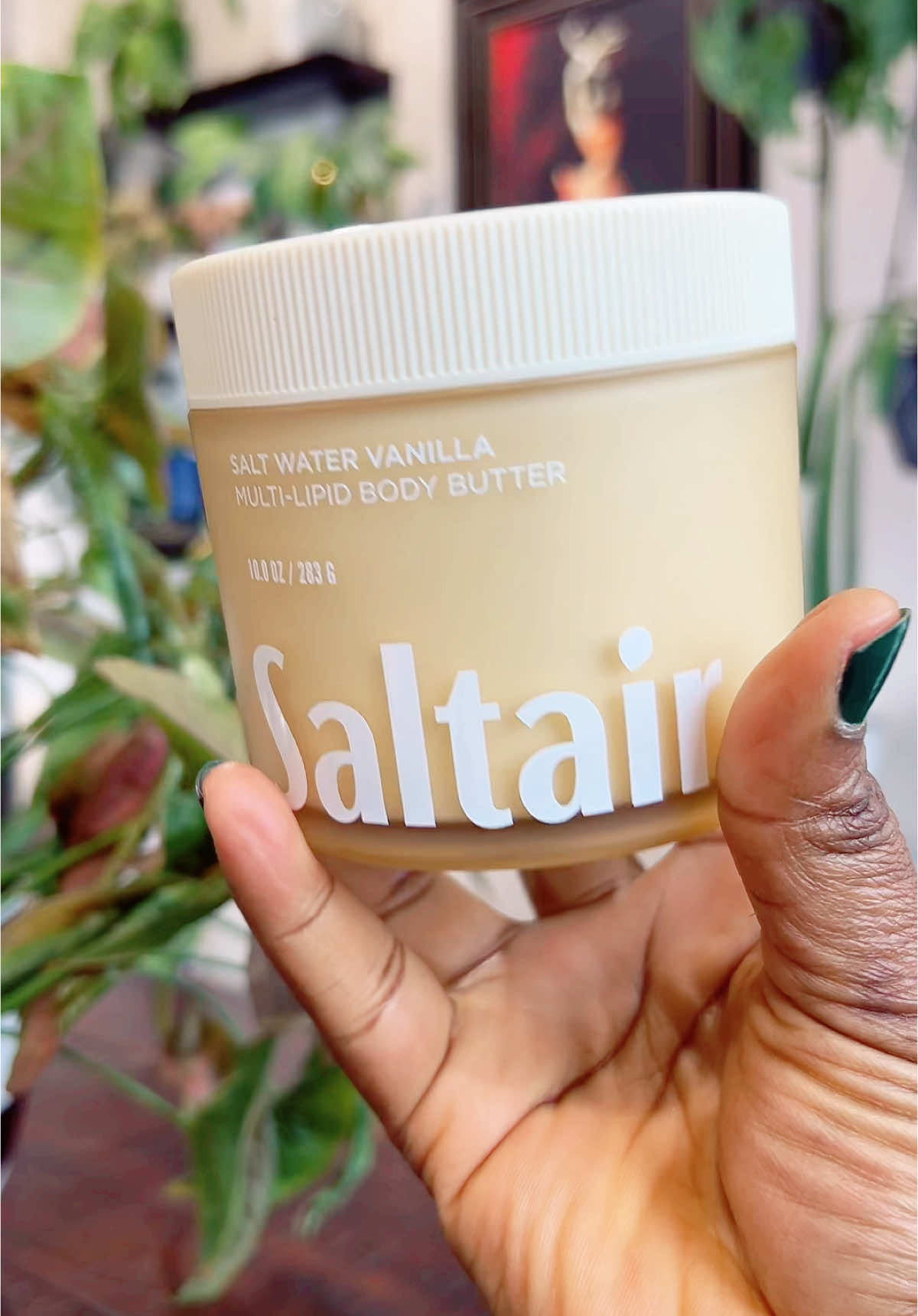 This #dryskin is so itchy but #dryskinrelief is here with @Saltair Body #bodybutter 😍 if you haven’t indulged your #skin in #saltairbodybutter your missing out on full body moisture with a heavenly scent! I’ve linked it below. Beat the #winterskin blues with this #hydratingbodybutter line from #saltair 🌱 #skincareroutine #dryskintips #dryskinremedies 