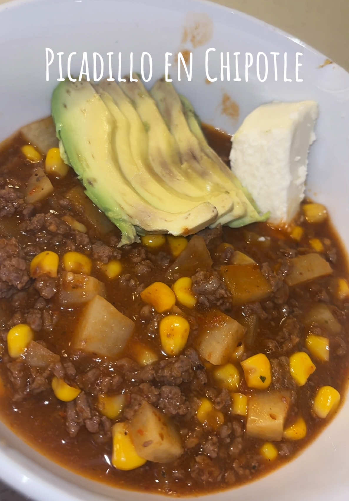 Picadillo en chipotle 🤤.#fypシ #picadillo #cocinandolealtoxico #recetasfaciles #cocinaconmigo #DinnerIdeas 