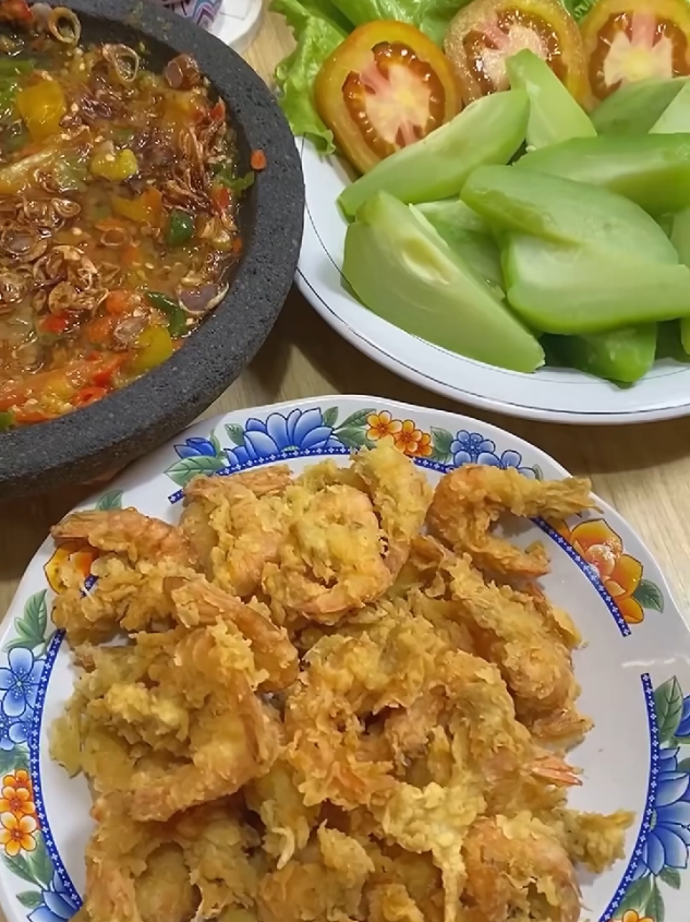 Cocok buat menu berbuka puasa sekeluarga dirumah , bikin lahap sudah pasti nikmat #masaksatset #pmccooking #resepsimple #reseprumahan #ramadhan #simplecooking #resepmudah #fyp 