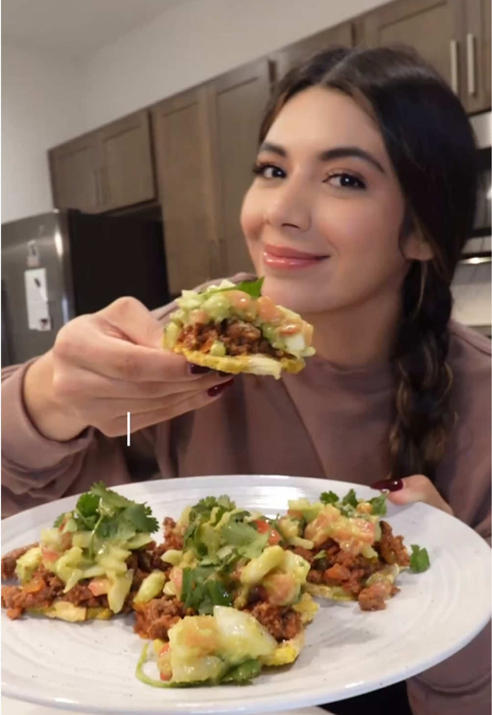 Cena saludable fácil🤌🏻💗 Tostones en el airfryer 🔥Espero les guste y la intenten! #recetassaludables #loquecomoenundia #healthydinner #cenasaludable 