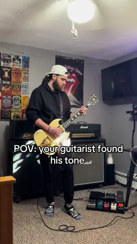 The tone hitting in the right spot😩 #fyp #rockband #ozzyosbourne #mrcrowley #randyrhoads #gibsonsg #marshallamps #marshall #guitarsolo #rockband #metal #hardrock #solo #shred #explore #foryourpage 