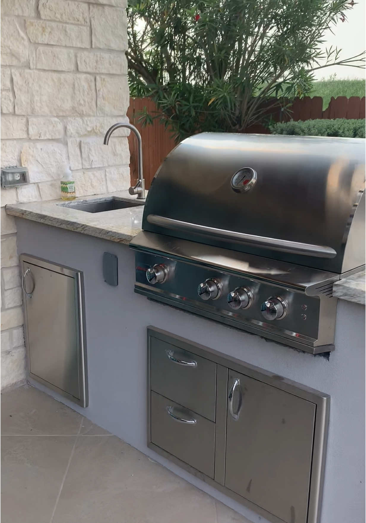 Choose yours #twineaglesgrills #rgv956 #gst140 #patiomakeover #outdoorkitchen #pizzaoven #grilling 