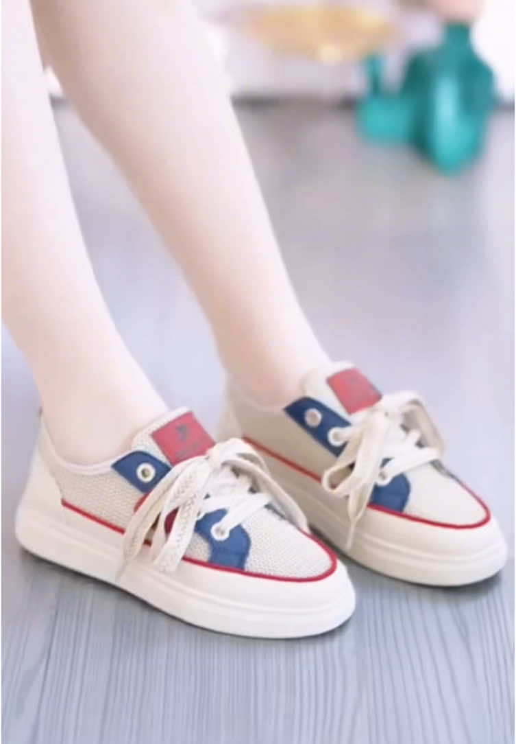 Giày thể thao nữ lưới pha chất da thông thoáng. #tiktok #xuhuong #giaydepxinh #xuhuongtiktok #giaydep #giay #giaydepquangchau #depnu 