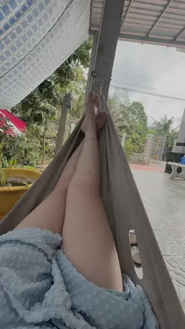Trôi qua bao năm vẫn cứ lênh đênh bôn ba 🥵