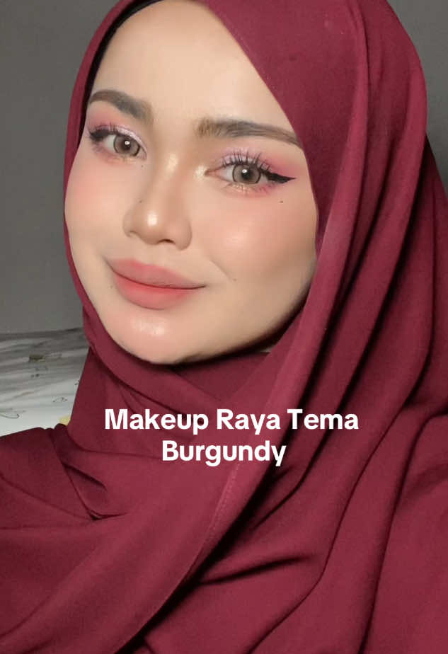 I’m back for tutorial raya ❤️ untuk tema burgundy #raya #temaburgundy #makeupraya #makeuprayaburgundy #burgundy #maaez #maaezcosmetics #fyp #makeup #tutorial 