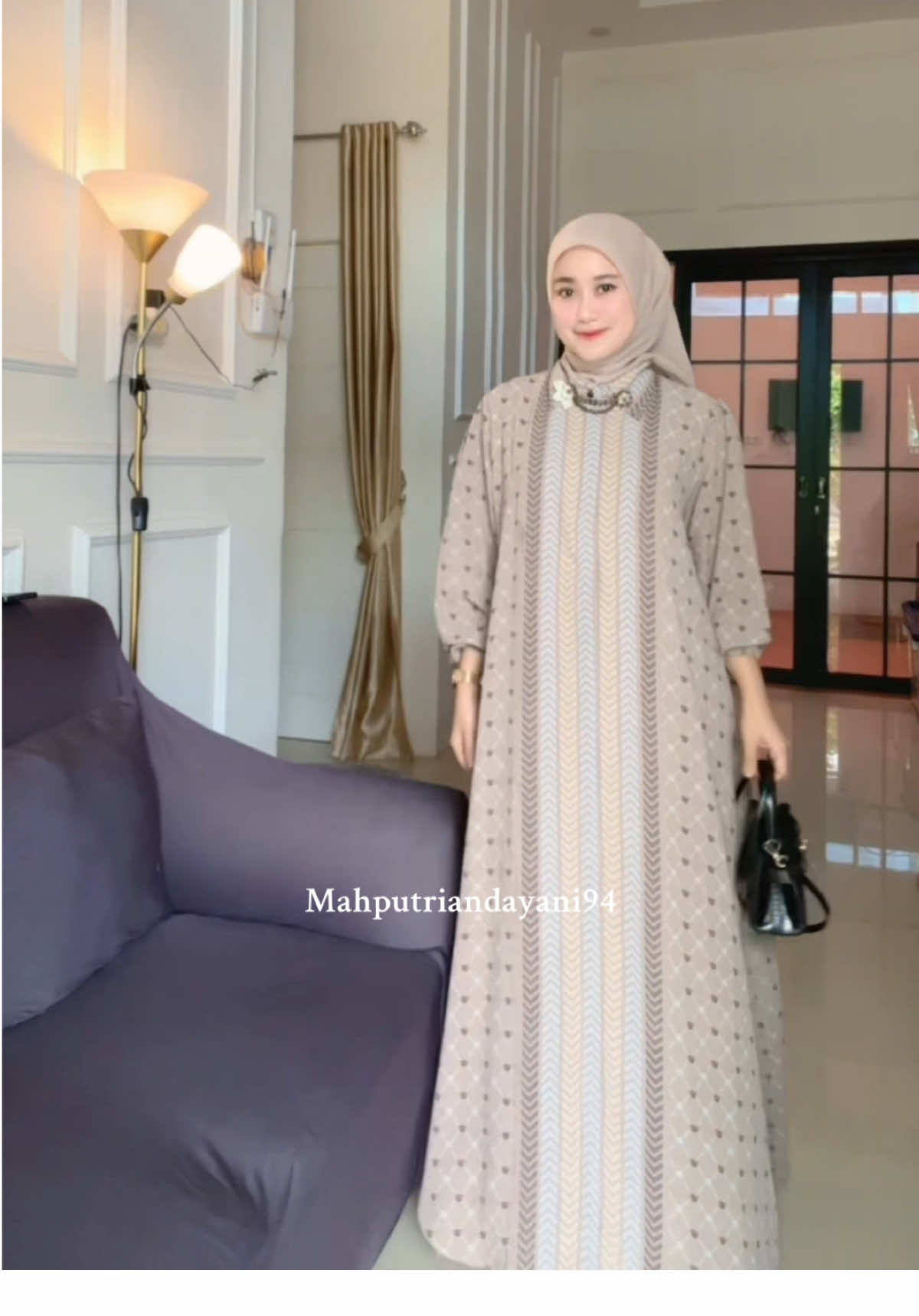 Gamis lebaran motif mewah poll😍 #gamis #gamislebaran #gamislebaran2025 #ootdhijab #fypp 