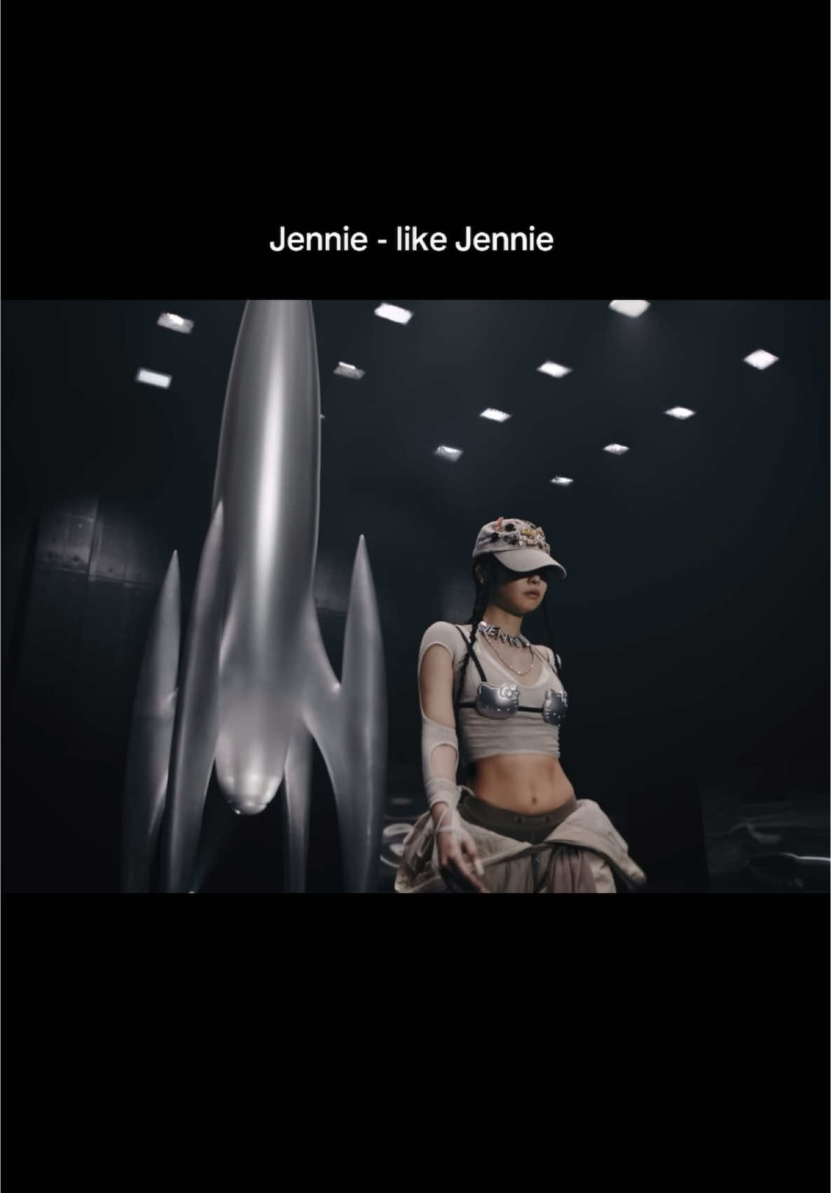 OMG THE MV AND PERFORMANCE ARE INSANE 🔥🔥🔥 #jennie #likejennie #Ruby #blackpink #fy #fyp #fypシ #kpopfyp 
