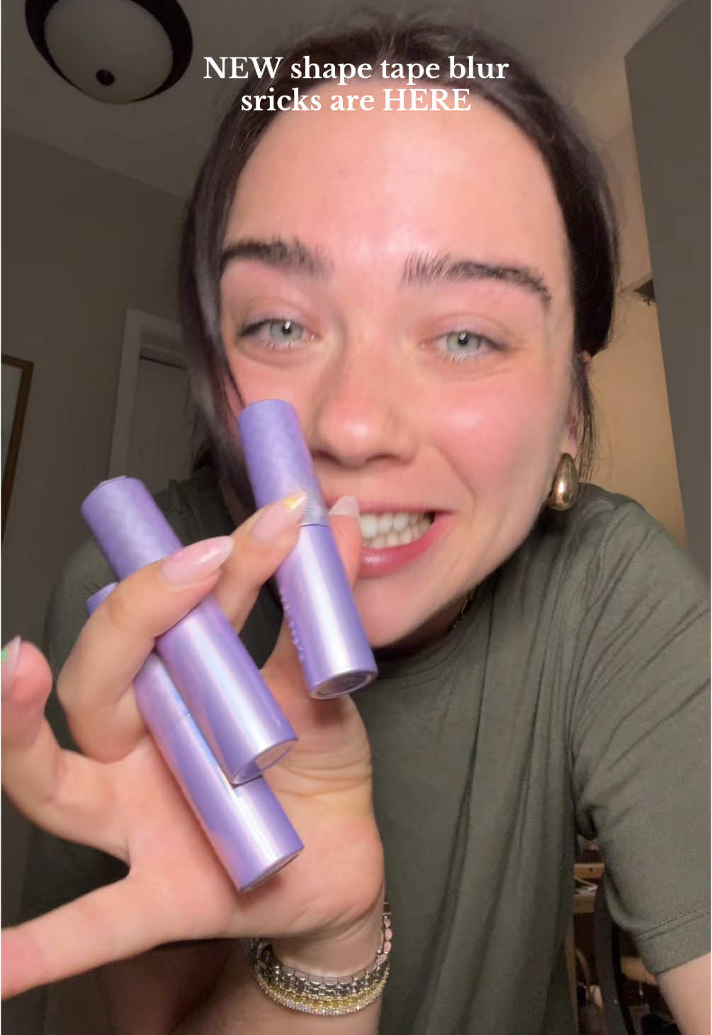 SHES HERE AHHHH🤩💜 #tiktokshopcreatorpicks #ttsdelightnow #ttslevelup #bigstickenergy #ttsstarcreator #giftguide #ttsbeautybesties #newrelease #newmakeup #makeup #tartecosmetics #blurstick @tarte cosmetics 