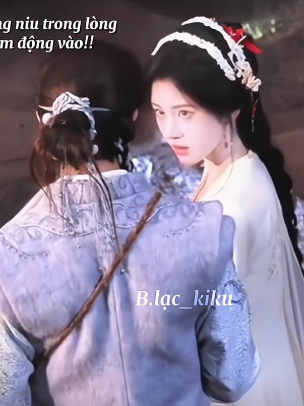 có phu quân che chở ai dám động vào 🤭 #cuctinhy_diengiathuy #nguyetlanyky #thegioikylo #lovuy #kylinh #diengiathuy_cuctinhy #thuongquanchi #cungvienchuy #ngontinh #cotrang #nthuzz_matquat #cúctịnhy_鞠婧祎 #điềngiathụy #douyin抖音 #fvpシ #xhuong #diengiathuy_cungvienchuy #jujingyi鞠婧祎 #nguoctam #tìnhyeu #🍯mật_quất🍊_kiku #🥀_jujingyi🥀_team #🍊team_kiku_mq🍊 #🍊kiku🍊jujingyi #🍯_kiku_mật_quất_🍊 #🍯ياعسل🍯 #🍯mật_quất🍊_kiku #🍯_c_t_y_🍊 #cuctinhy_金橘🍀 #🍯_kiku_mật_quất_🍊 #☁hoàng_cung_cúc_tỷ💦 #🎃cúc_tổng_mật_quất🎃 #mật_quất🍊💦 #kiku_team🍊🥀 #jujingyi💮 #cúc_tỷ🍧 #trendingvideo #vânchivũ  #douyin_china #🍧sao_hoa_ngữ_team🍧 #hoagianlenhcuctinhy 