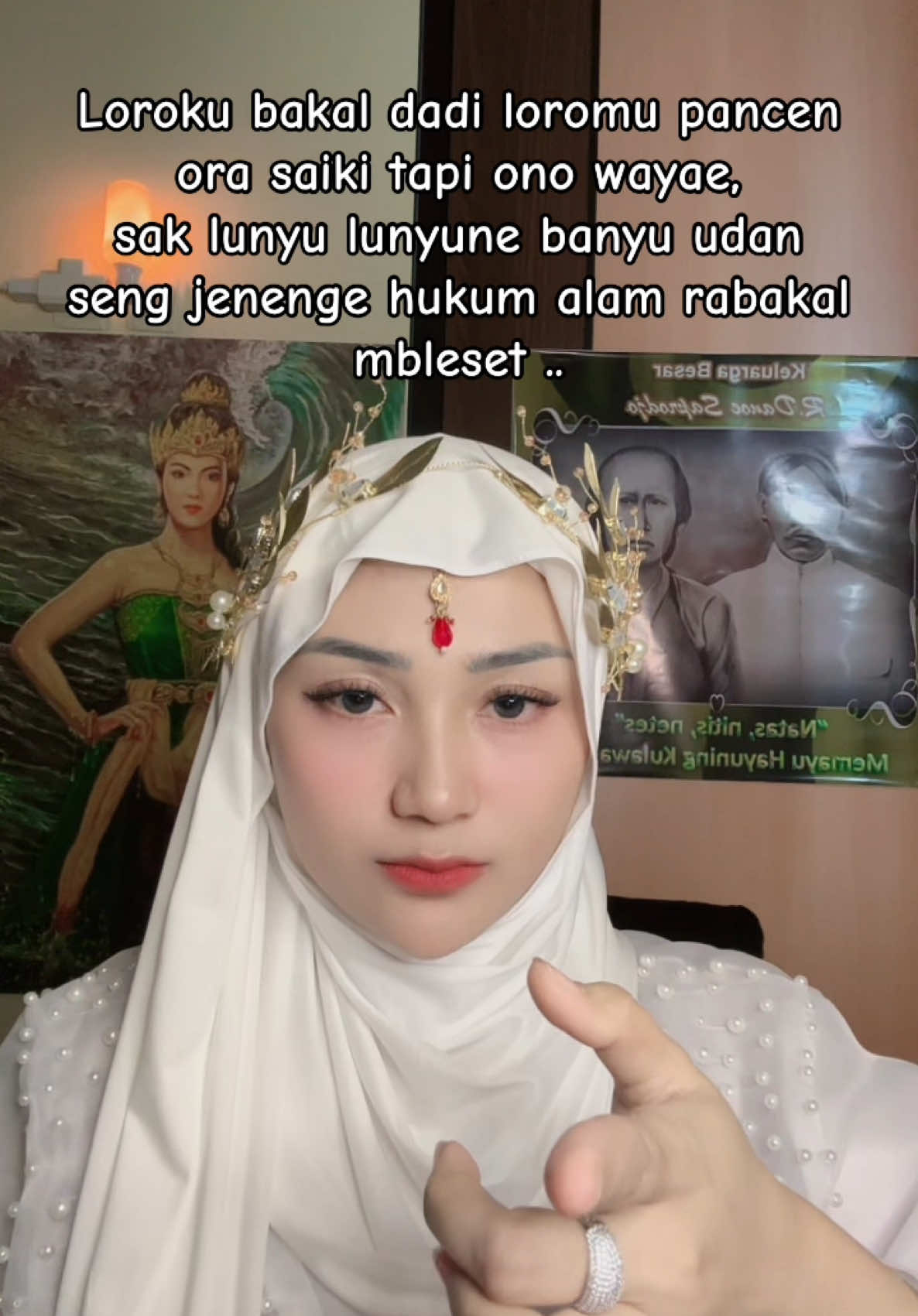 Hukum Tabur Tuai itu Nyata, Hati2 dengan Weton Pahing yg memiliki Tulang Wangi . . . . . . . . . . . . . . . . . . . . . . . . . . . . . #weton #wetonjawa #wetonjowo #wetonkelahiran#pahing #wetonpahing  #senin #selasa #rabu #kamis #jumat #sabtu  #makamrajamataram #kotagede #yogyakarta #ziarah #ziarahwali #yogyakartaistimewa #leluhurjawa #leluhur #panembahansenopati #kiagengpemanahan #rajajogja #rajamataram #nusantara #xyzabc #horror #fyp #horrortok #scary #creepy #spooky #foryou #viral #horrormovie #paranormal #horror #mystery #horrormovies #terror #creepytok #foryoupage #halloween #movie #scared #scarytiktoks #persib #persibbandung #garam #herbalalami #mistis #ceritahoror #solocamping #hutanangker #mistisitv #aida #aidaafifah #misteri #best #viral #tiktokviral #artistiktok #fyp#foryou#foryourpage#titieksoeharto#prabowotitiek#ptps#funk#misteri#fypindonesia#bestvideo#viral#solocamping#pendaki#horor#mistis#urbanmistis