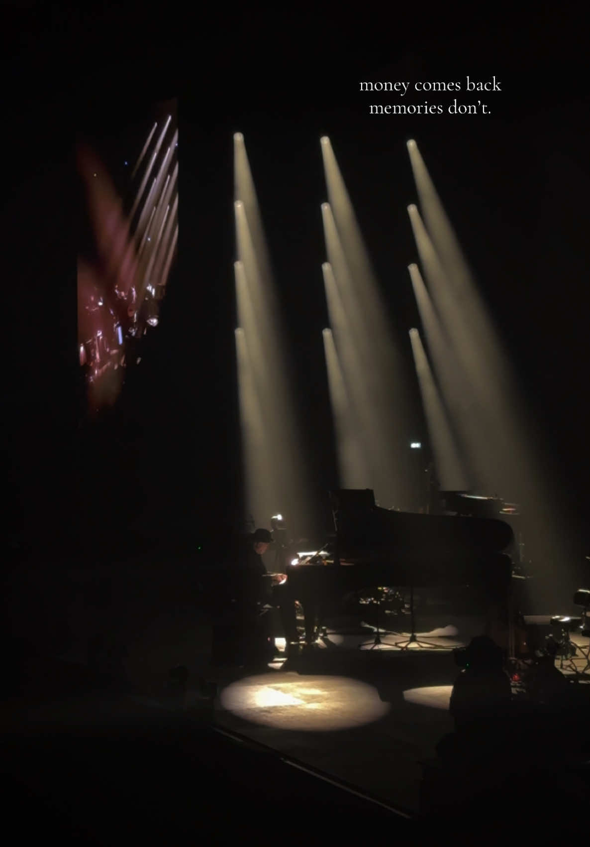 he healed my heart ❤️‍🩹 #fyp #pourtoii #ludovicoeinaudi #france #piano #concert #pourtoi 