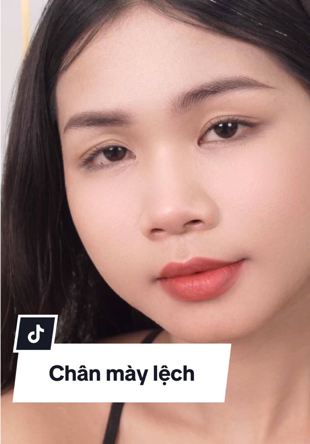 Cô bé có chân mày lệch 🥲 #xuhuong #trending #viral #eyebrows #shading #fyp #longmay #minhtrầnhaberi #hairstroke #dieukhacchanmay 