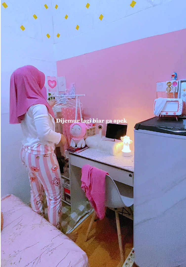 Ga kerasa udah seminggu aja puasanya 🥰🥰🥰 #adayinmylife #anakkost #beberes #ramadhan #kegiatanbulanpuasa #berbukapuasa 