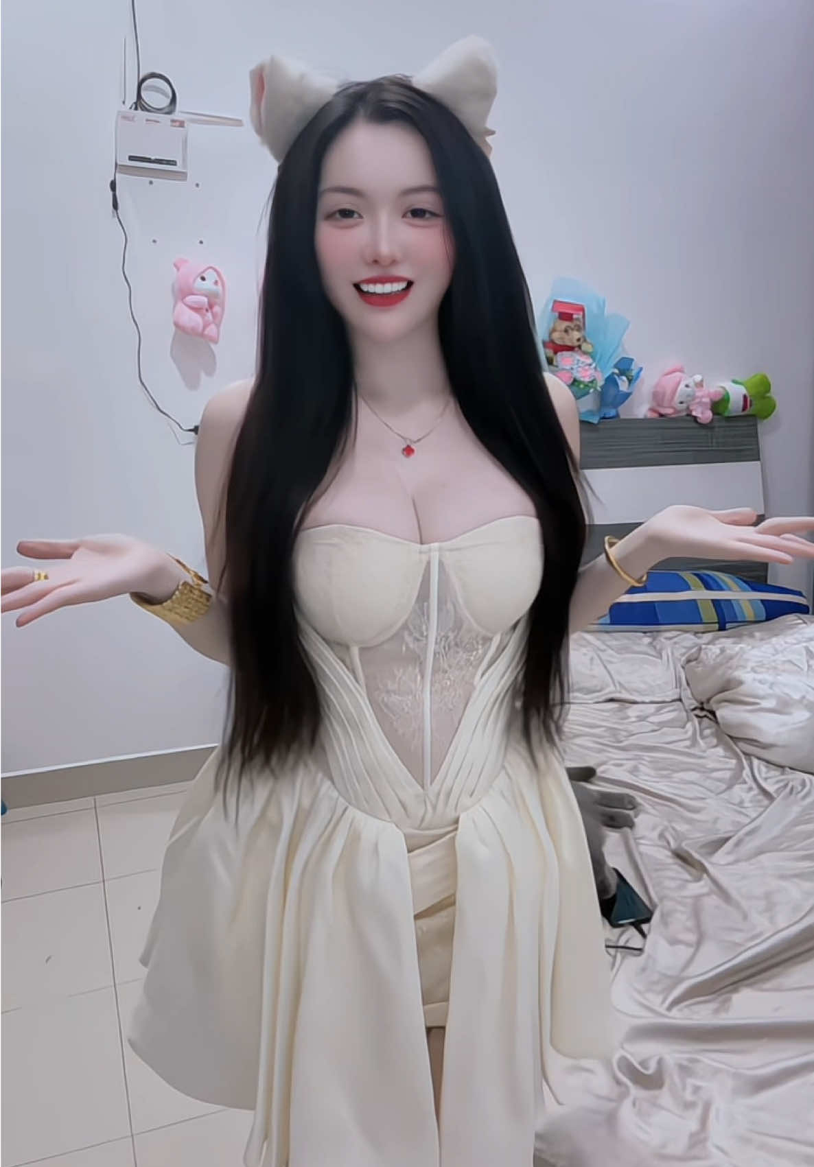 pé thỏ lại nhảy tiktok đây. nhạc cuốn #aithuongainhatsedau #viralvideo #viral #viraltiktok #trending #vietnam #trendnhaytiktok #amine #cosplay #tôngbangnhi #thongoc🐰👑 #dancetiktok #dance #dancechallenge #viralvideotiktok 