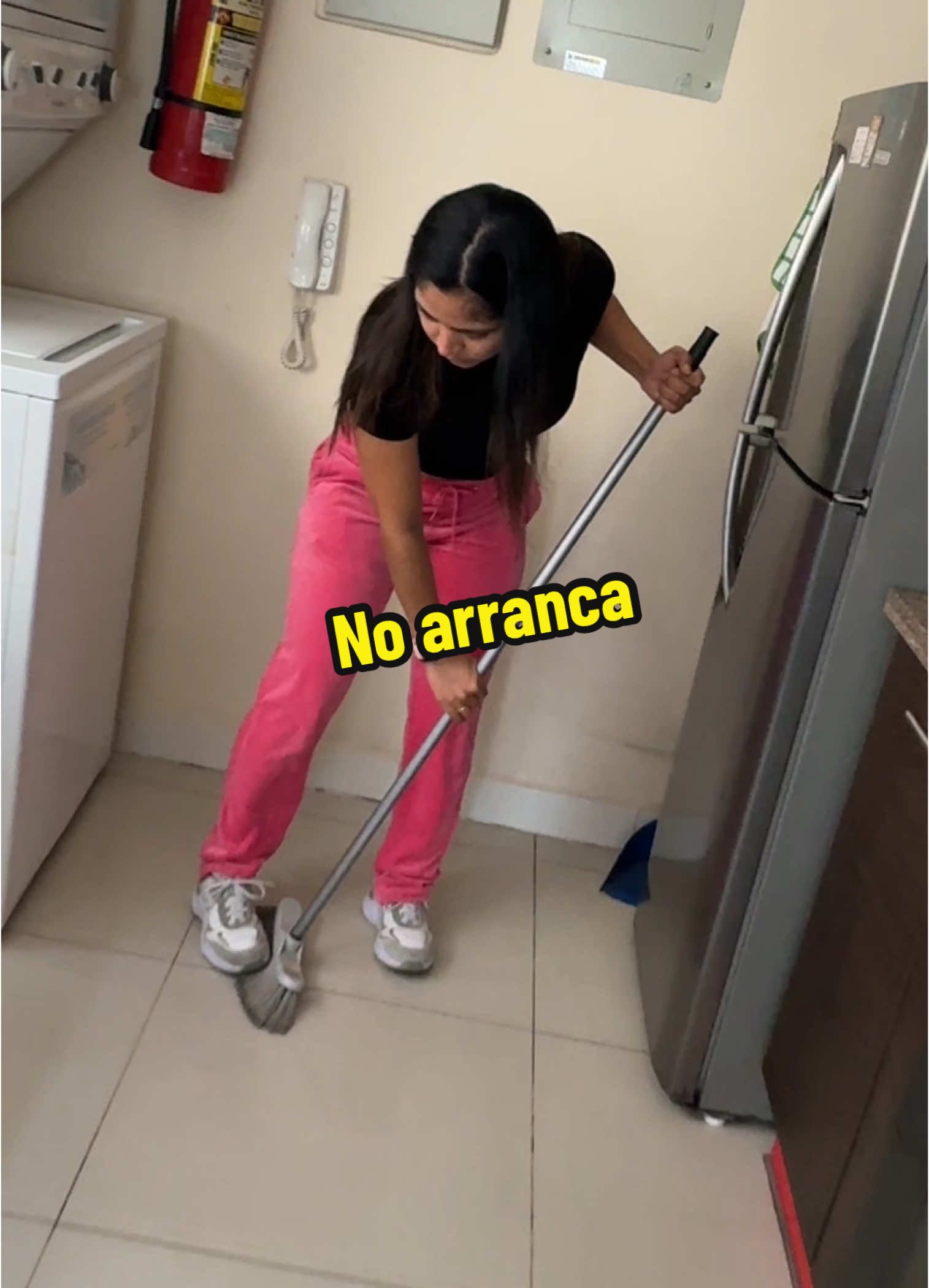 No arranca #morenitos #foryou #fyp #parati #coupleprank #broma #humor 