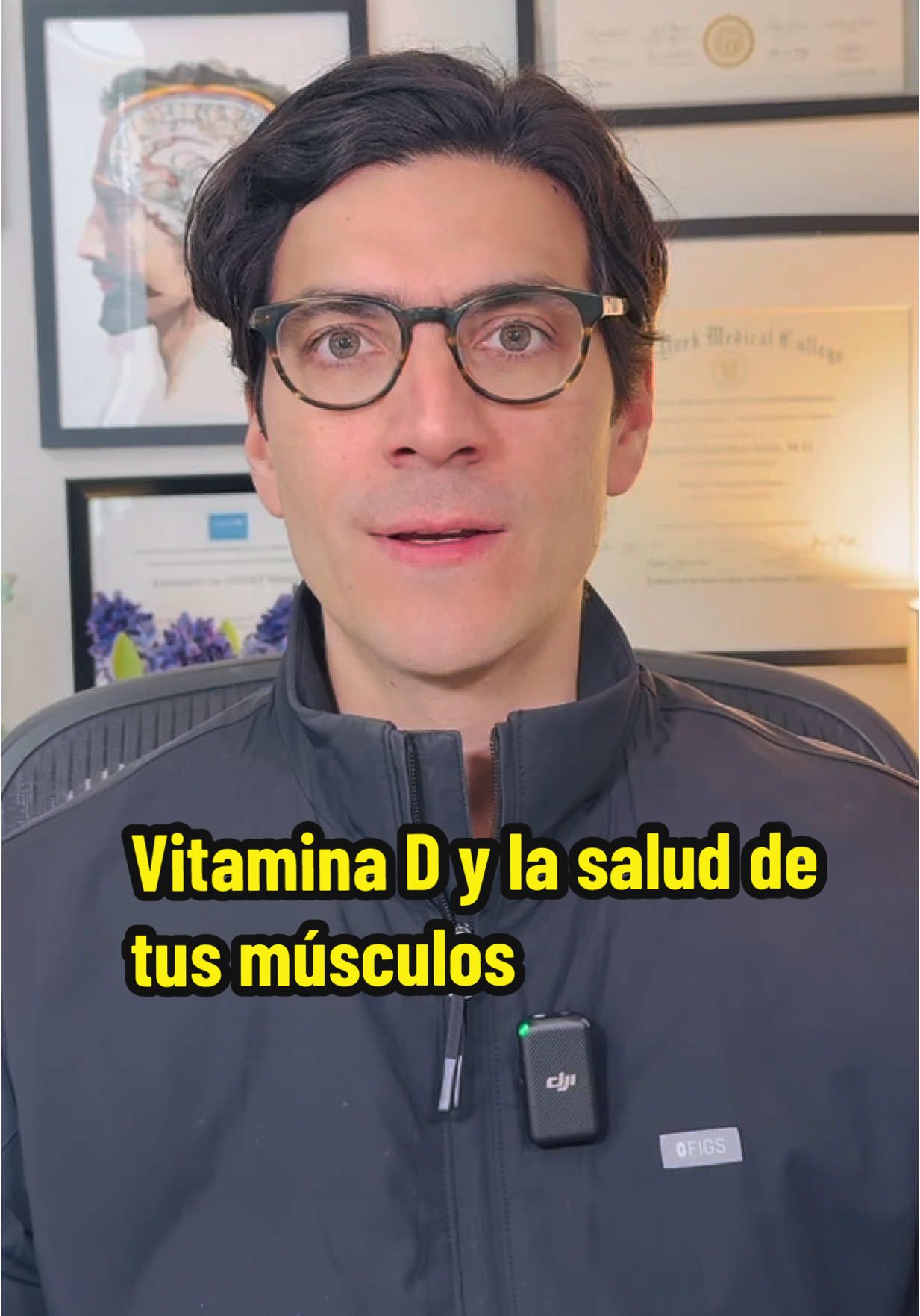 La relación entre la vitamina D y la salud de tus músculos ⁣ ⁣ #drmauinforma⁣ #doctormauinforma⁣ ⁣ Doctor Mau Informa®️⁣ ⁣ Fuente:⁣ ⁣ Latham CM, Brightwell CR, Keeble AR, et al. Vitamin D Promotes Skeletal Muscle Regeneration and Mitochondrial Health. Front Physiol. 2021;12:660498.⁣