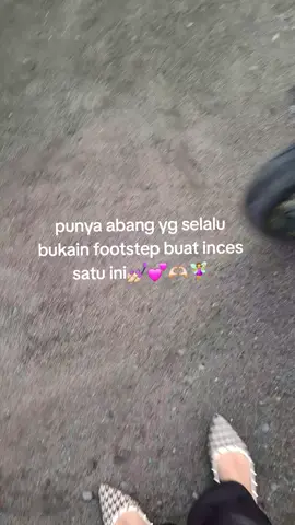 passenger princess treatment🧚‍♀️💅🏻💕🫶🏻 #abang #footsteps #viraltrend 