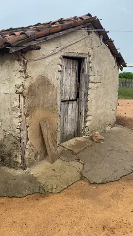 Ninguém véi aqui para fica#imagem #sertão#casa #Antigamente #interior #nordeste #ceará 