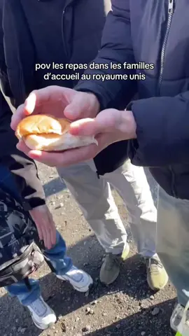 #angleterre #familledaccueil #voyagescolaire #londres #cardiff #fyp #pourtoi #manger #sandwich 