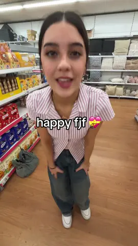 who wants to 😝💝😹 #foot #friyay 