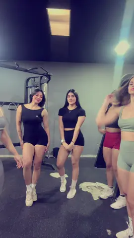 De la selva su sazón// @valentina zapata @Kathleen Algibel @Marcia Gutierrez @Marian 💜