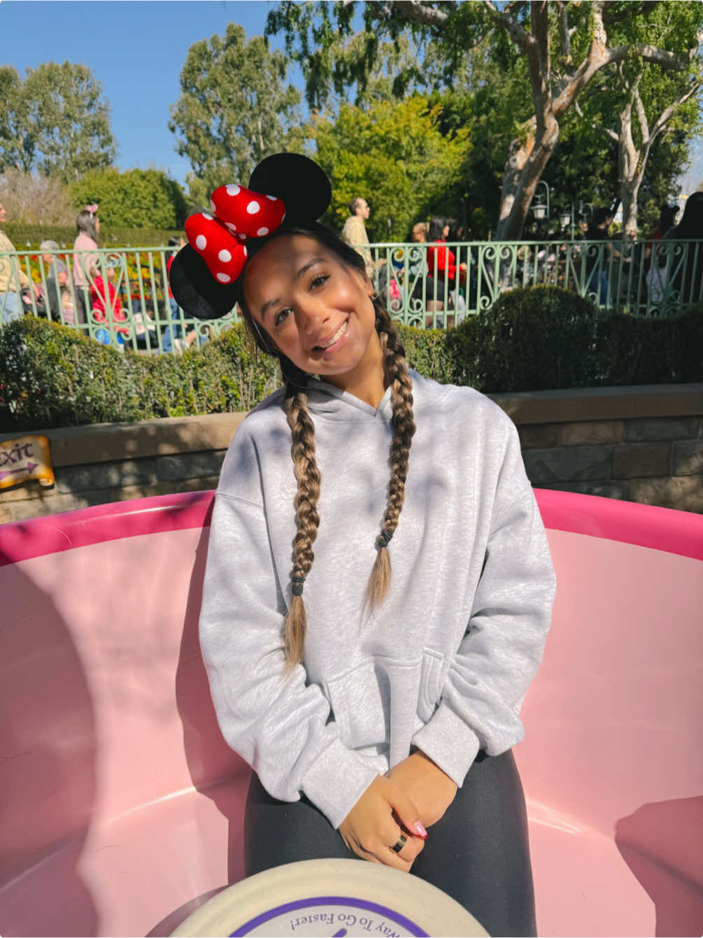 I just HAD to make a everything we ate in a day at Disneyland vlog🤭✨🐭💗 #disneyland #disneylandfood #whatweateatdisneyland #foodreview #fyp 