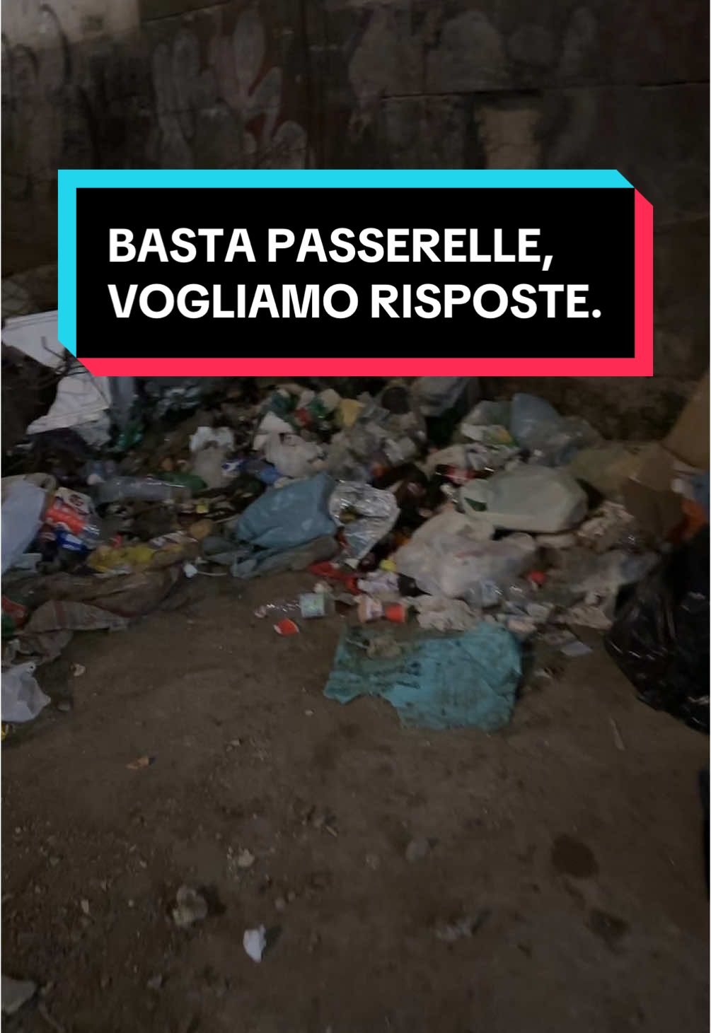 BASTA PASSERELLE, VOGLIAMO RISPOSTE. #neipertee #Napoli #vergogna #politica 