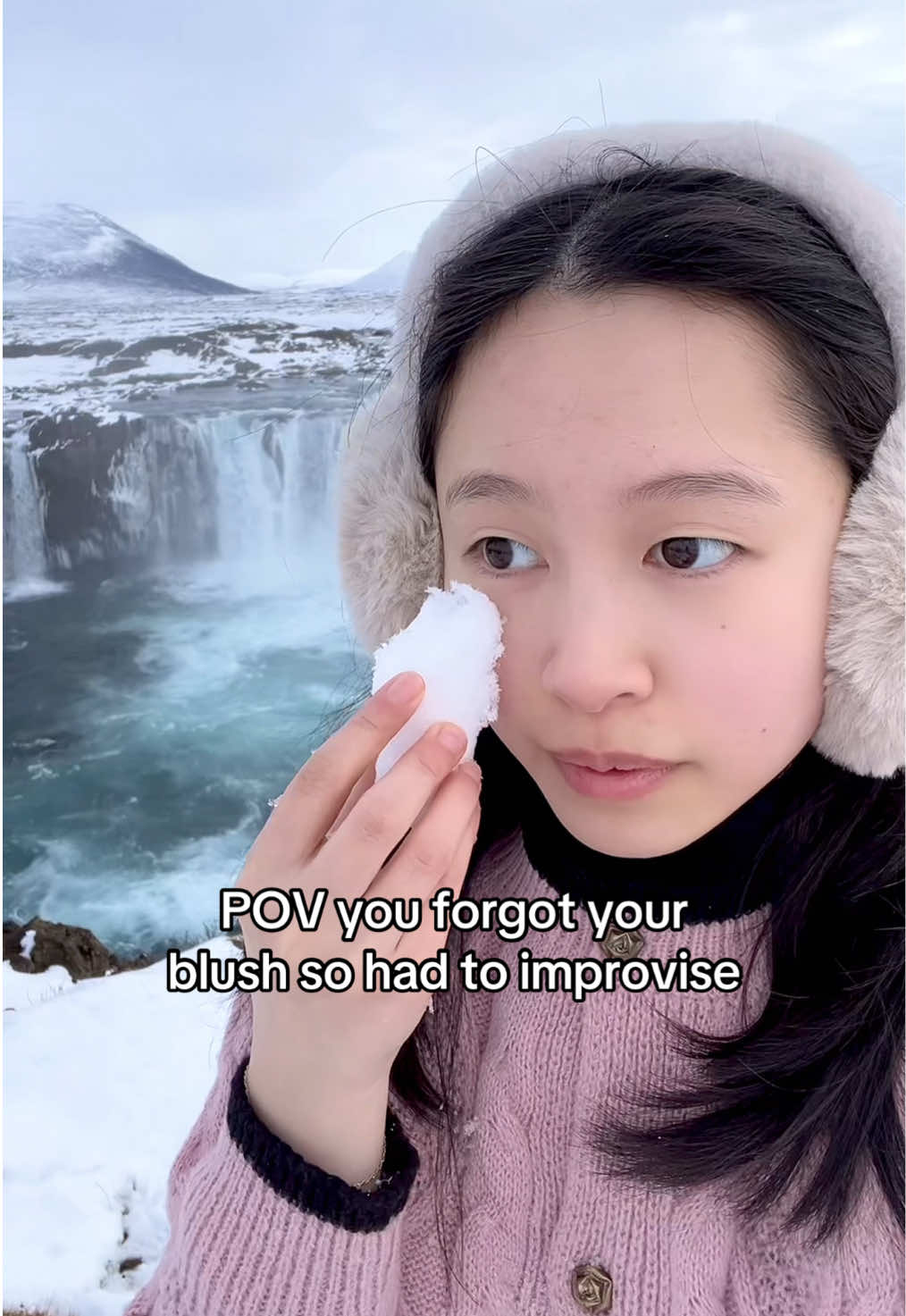 Forgot** Nature’s blush💗🎀✨ #imcoldmakeup #blush #blushblindness #guasha  #iceland #snow #skincarehacks #koreanskincare #makeuphack #guashafacial #ice #iceroller #blushlover #naturalblush #rosycheeks 