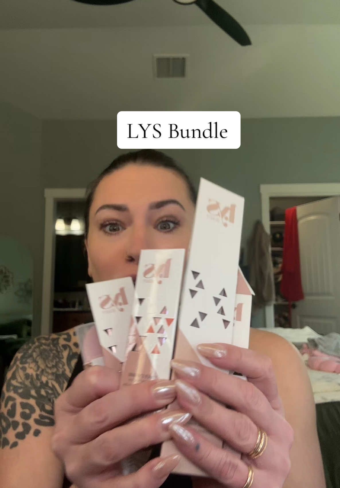 Don’t wait GRAB IT NOW #lys #lysbronzingstick #makeupbundle #tiktokmademebuyit #musthave #lysbeauty #makeup  #tiktokshopfinds #lys #trending #fyp @LYS Beauty 