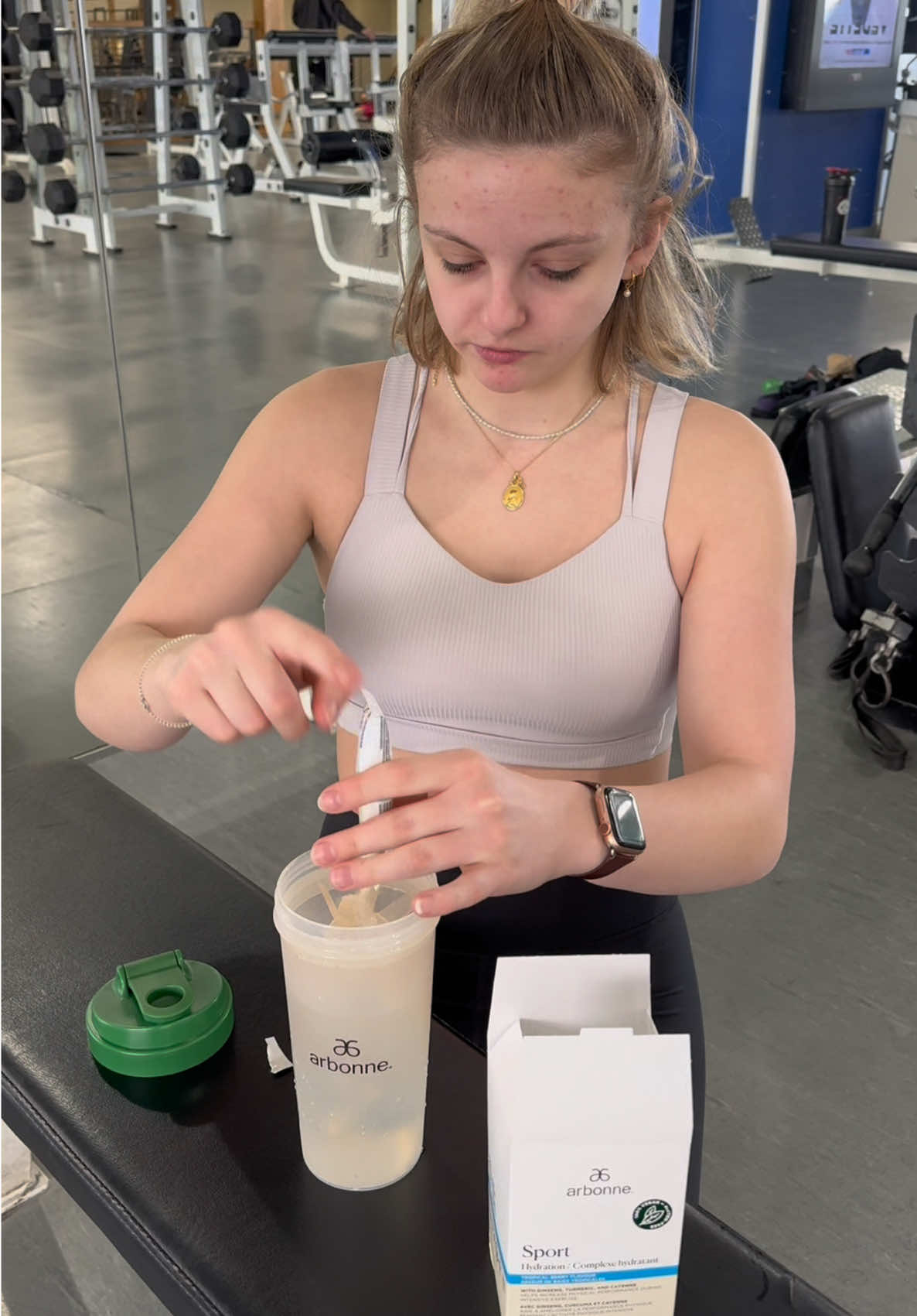 N’oubliez pas de bien vous hydrater !💦💧 Produit utilisé : Hydratation Arbonne #Arbonne #Wellness #HealthySkin #athletelife 