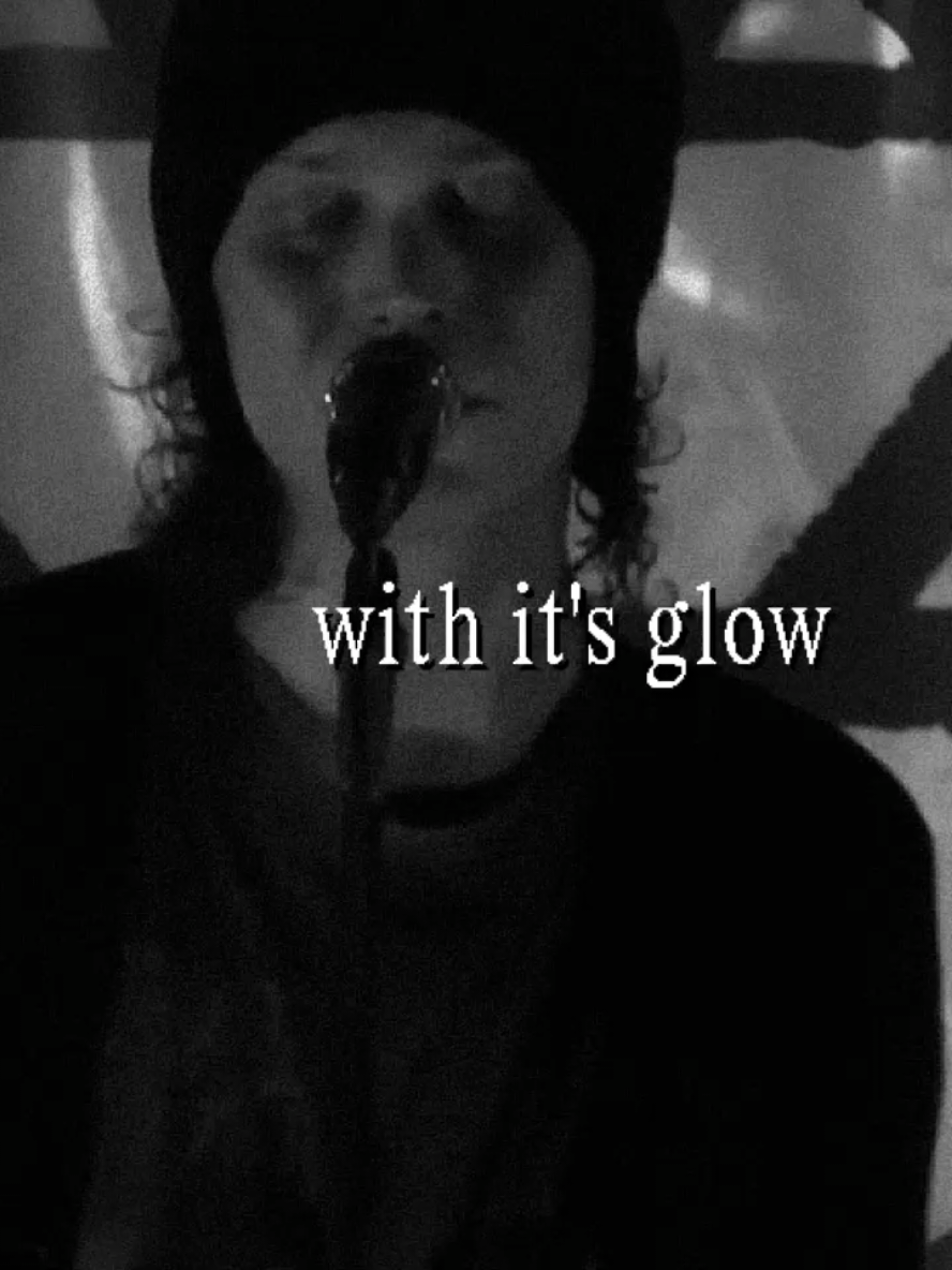 his voice sounded so good here #fyp #fy #heartagram #gothic #gothicmetal #lovemetal #vv #villevalo #him #himband 