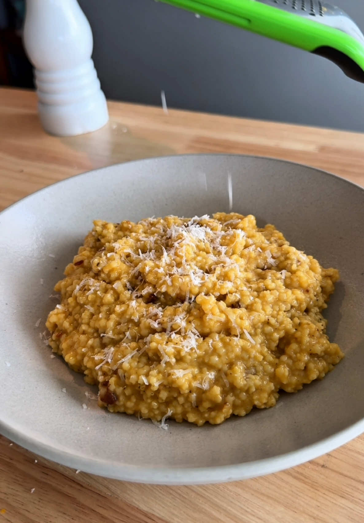 carbonara pastina?🐷🍝⭐️ Pastina inspired by a traditional Roman carbonara :) give it a try 😉  Ingredients - 1 cup pastina -1 1/2 cups broth -1/2-1 cup water  - 6oz guanciale (or pancetta) - 4 eggs yolks - 100g Pecorino Romano cheese, grated - Salt - Freshly ground black pepper Add pastina to a medium saucepan and pour broth and water on top. Sprinkle salt and bring to a boil then lower temperature and simmer for 10 mins. Stir frequently so it doesn’t stick to the bottom. If it’s too thick, add 1/2 cup of water.  While pasta cooks, cut guanciale into small pieces. In a small pan, cook guanciale over medium heat until crispy (approximately 8-10 mins). Strain and save the fat.  In a bowl, whisk eggs and mix in grated Pecorino Romano cheese. Add a generous amount of black pepper then add the fat and continue stirring. Then pour over the cooked pastina (do this immediately while it’s still hot!), followed by 3/4 of the guanciale, and stir vigorously until creamy.  Serve topped with extra pecorino, black pepper, and remaining guanciale. Enjoy!! . . . . — #pasta #pastarecipe #pastina #guanciale #carbonara #ciboitaliano #italianfood 