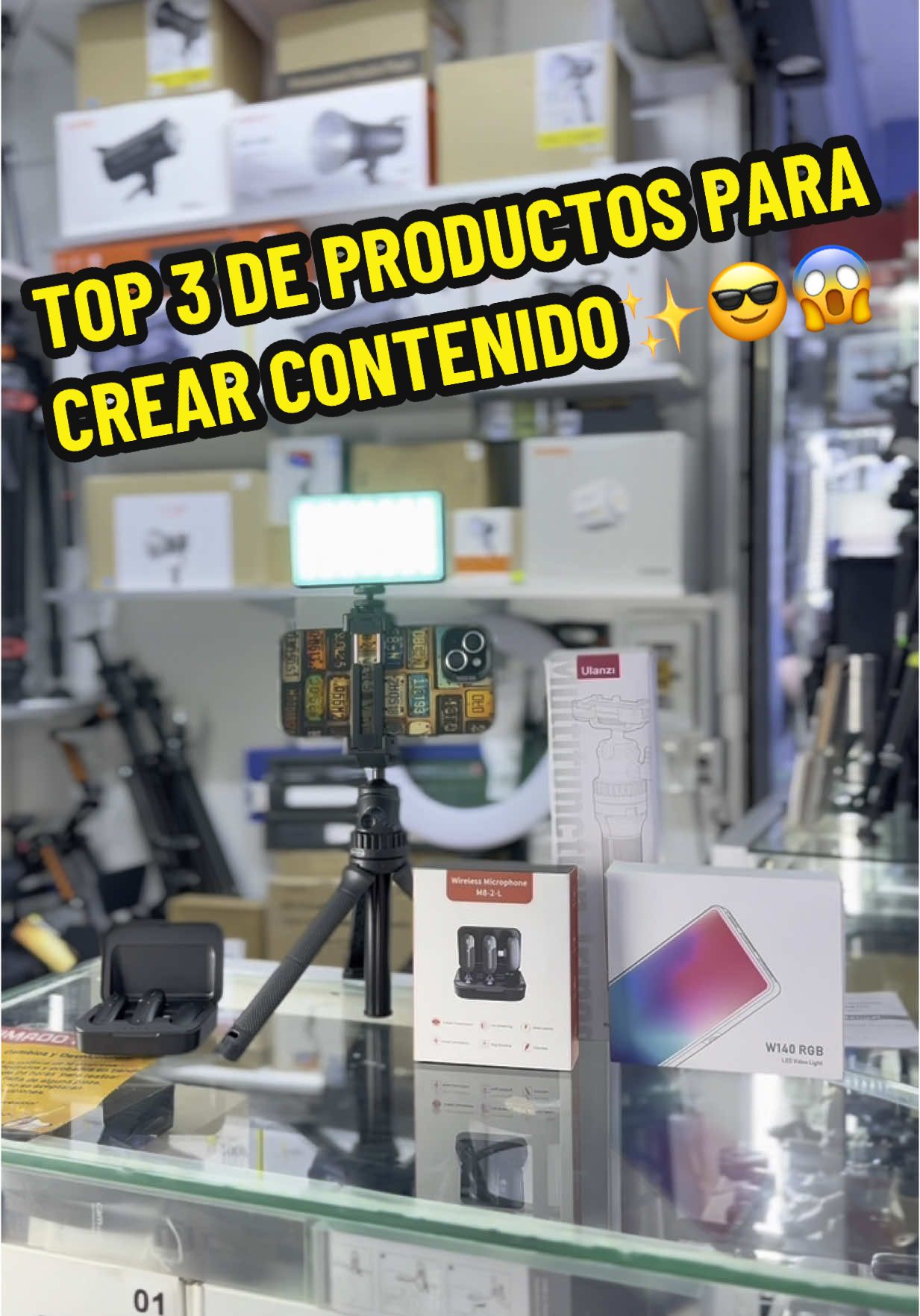 🔥🎬 ¡Kit económico y ligero para crear contenido como un pro! 🎤💡🎥 Si estás buscando mejorar la calidad de tus videos sin gastar mucho, este combo es para ti: ✅ Trípode Ulanzi MT44 📸 – Extensible hasta 70 cm, ideal para grabar en vertical y horizontal. ✅ Luz LED RGB W140 💡 – 5W de potencia para una iluminación perfecta. ✅ Set de micrófonos 🎙️ – Conéctalo y empieza a grabar con audio profesional. 🚀 ¡Todo esto por menos de S/459! 😱🔥 Escríbeme para más info. #CreaContenido 🎥 #Trípode 📸 #LuzLED 💡 #Micrófono 🎤 #TikTokers 🚀 #InfluencerLife