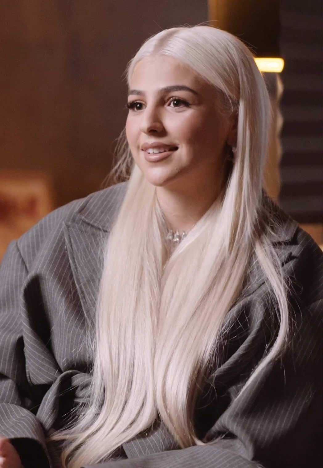 Numa entrevista para a edição “Back to Business” da GQ Portugal, @Bárbara Bandeira fala sobre a pressão que deposita em si própria e da urgência em se expressar através da música. Veja a entrevista completa em gqportugal.pt. #gqportugal #barbarabandeira #music #musica #interview #entrevista #pressure #pressao #selfpressure #cantora #singer 